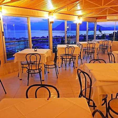 Mitho Hotell 3*